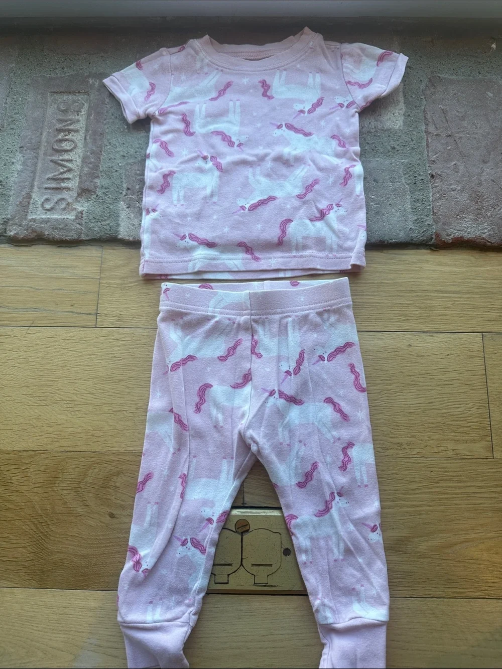 Old Navy Pink Unicorn Print Kids Pajama Set